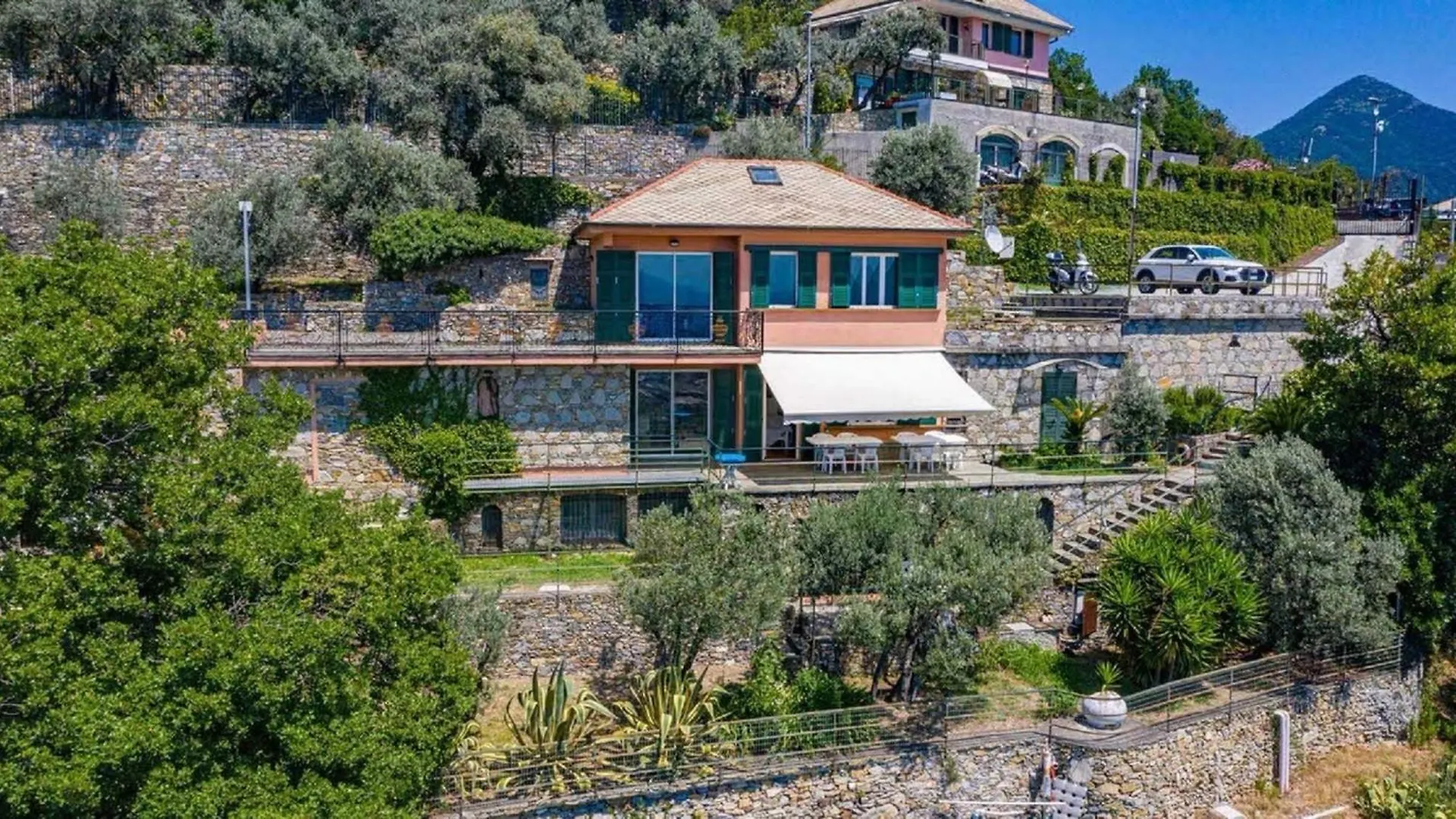 Entire Villa With Pool In Recco Cinque Terre No001